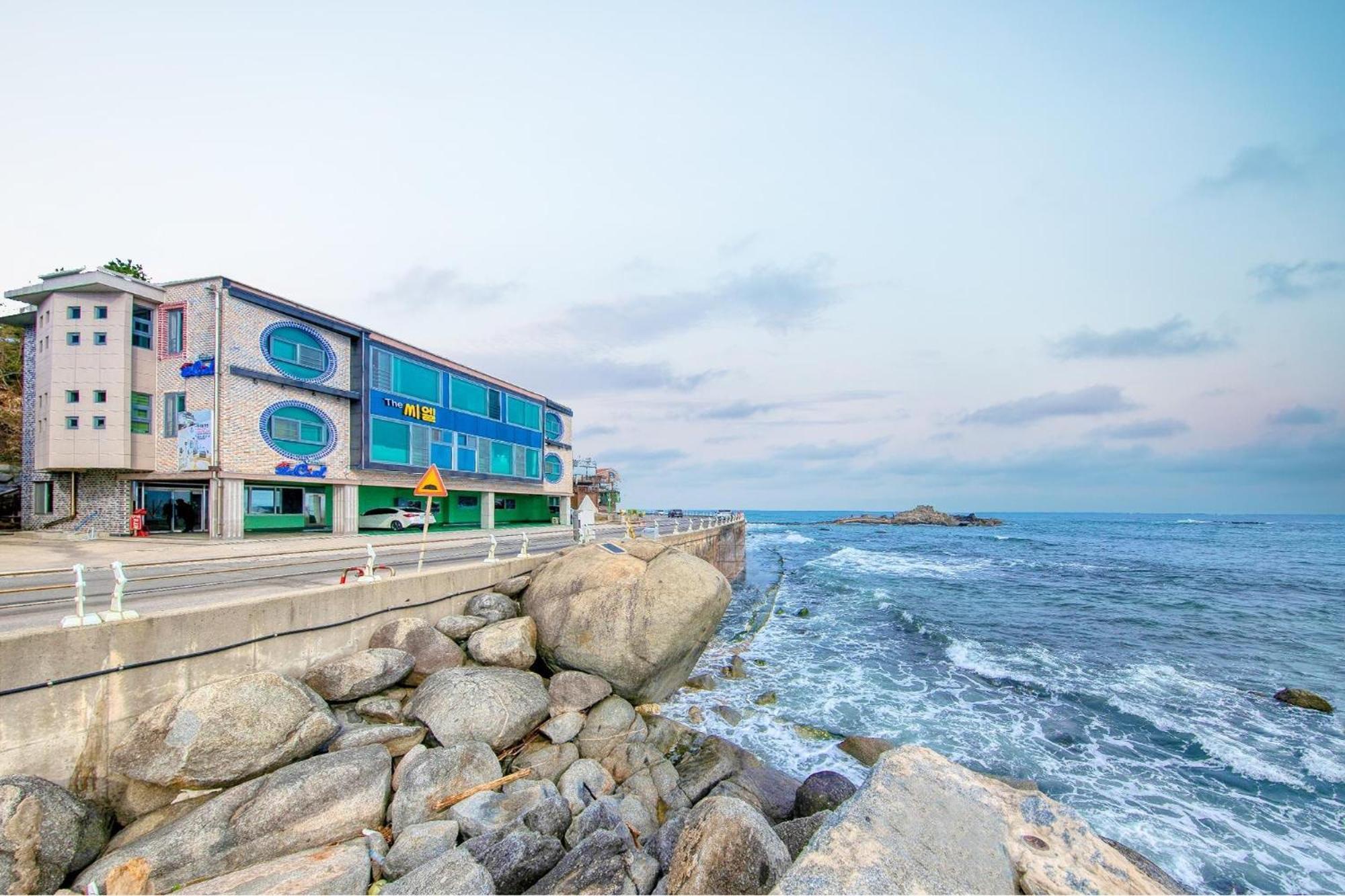 Gangneung The Ciel Spa Pension Kültér fotó